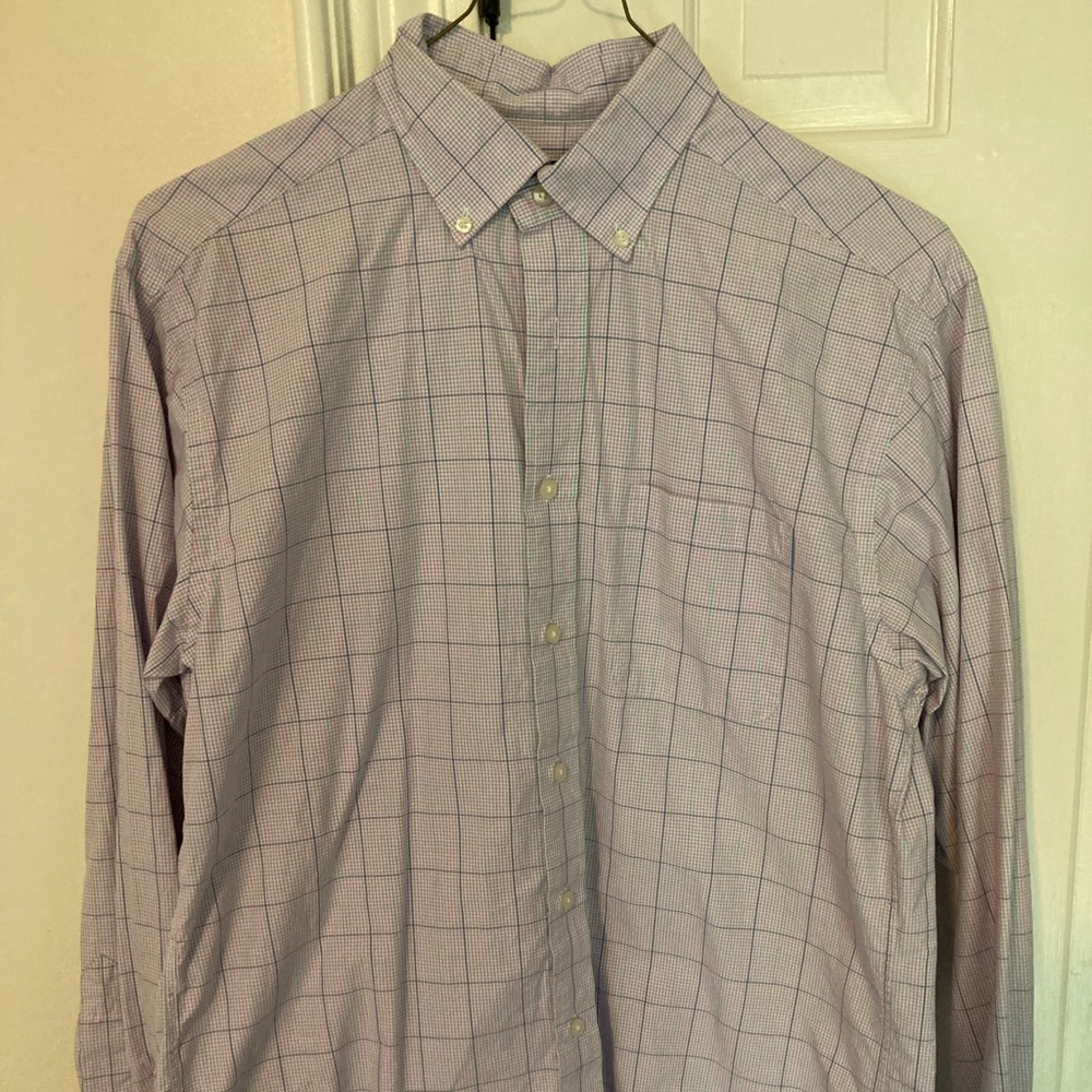 Vineyard Vines Button Down Medium